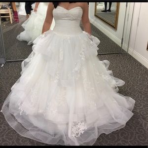 White by Vera Wang Strapless Tulle Wedding Dress